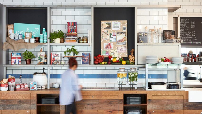 Appoint a contract caterer - retention